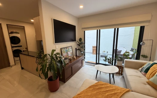 Departamento con terraza en venta en Miravalle